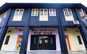 The Hive Singapore Hostel